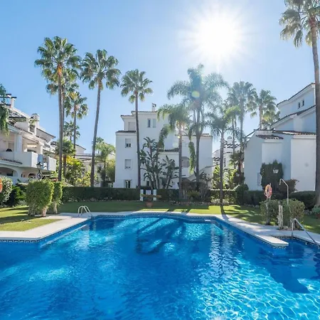 Apartment Mediterranean Hidden Treasure At Puerto Banus Marbella