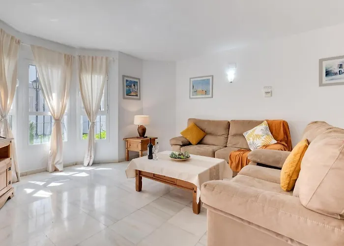 Mediterranean Hidden Treasure At Puerto Banus ماربيا