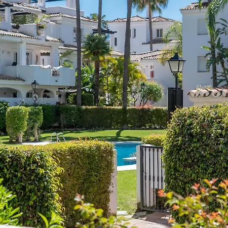 Apartment Mediterranean Hidden Treasure At Puerto Banus