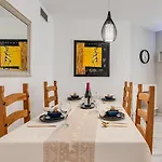Mediterranean Hidden Treasure At Puerto Banus Lejlighed