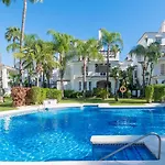 Mediterranean Hidden Treasure At Puerto Banus Lejlighed *