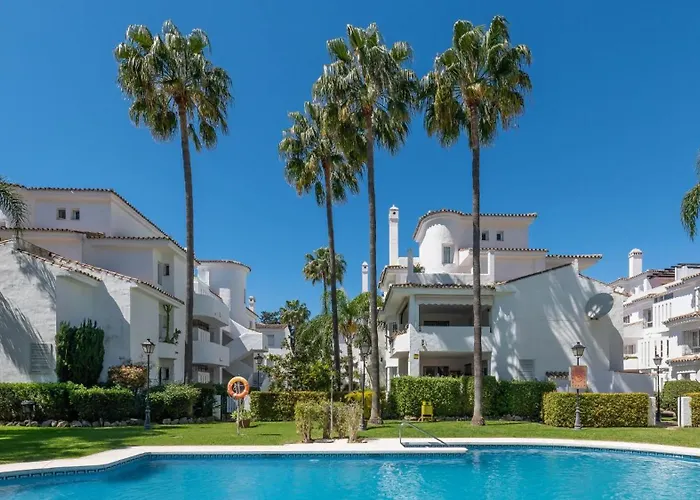 Apartment Mediterranean Hidden Treasure At Puerto Banus *