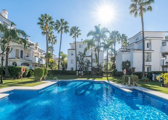 Apartment Mediterranean Hidden Treasure At Puerto Banus Marbella
