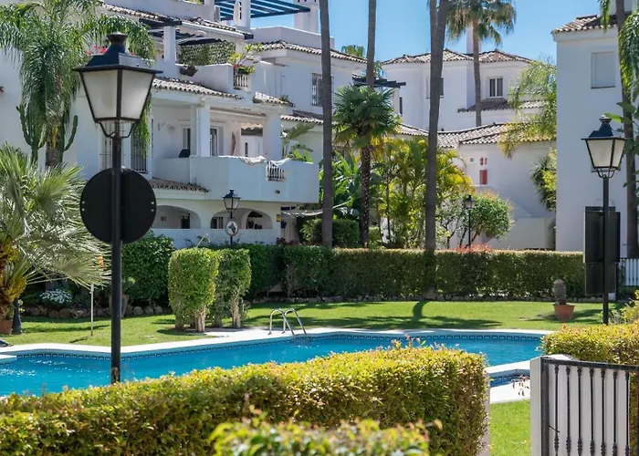 Apartment Mediterranean Hidden Treasure At Puerto Banus *